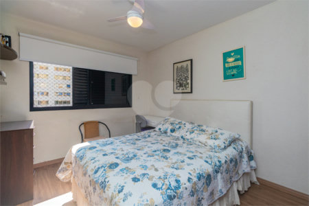 Apartamento à venda com 3 quartos, sendo 1 suíte, em Moema, São Paulo, SP