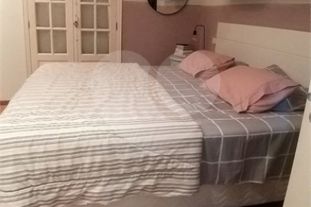 Sobrado à venda com 2 quartos em Vila Gumercindo, São Paulo, SP