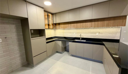 Casa à venda com 3 suítes no condomínio Le France, Sorocaba - SP