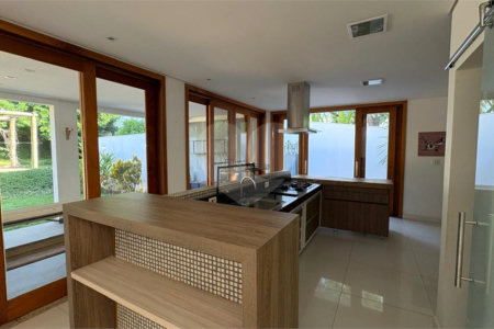 Casa à venda com 3 suítes no condomínio Vivendas do Lago, Sorocaba - SP