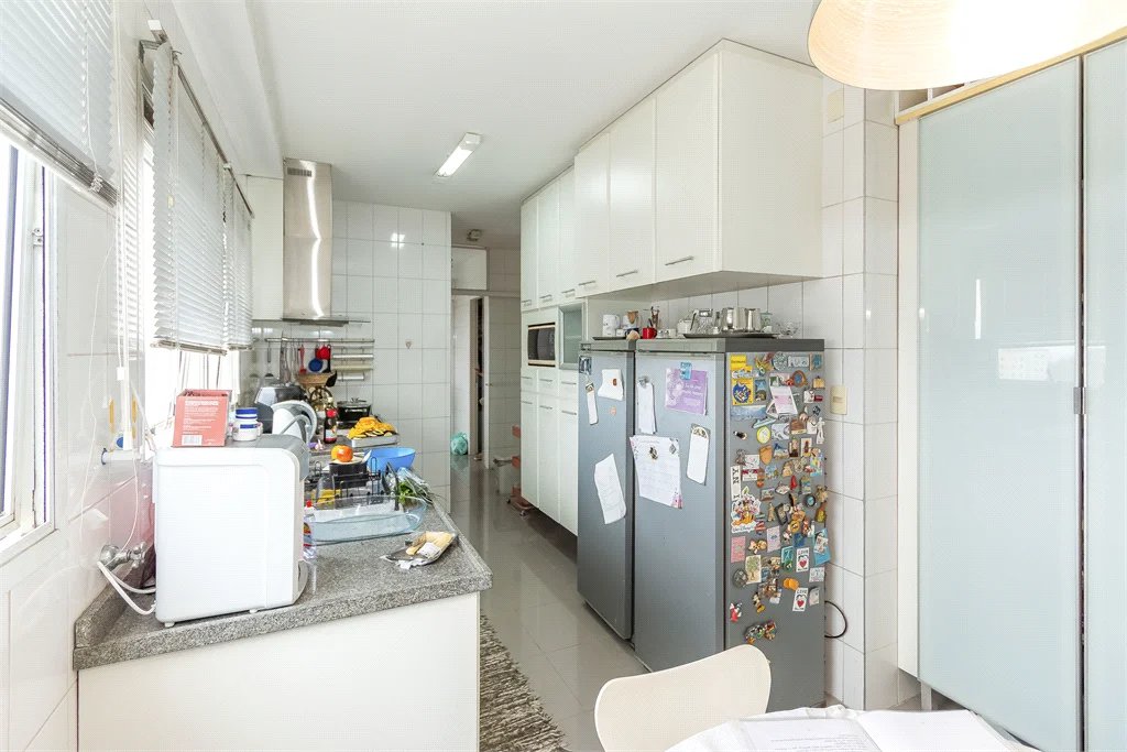 Apartamento à venda com 4 quartos, sendo 3 suítes, em Vila Andrade, São Paulo, SP