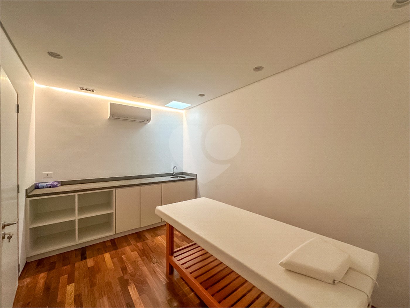 Terreno à venda no condomínio Chácara Santa Helena, São Paulo - SP