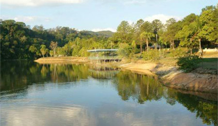 Terreno à venda com 1 suíte em Marambaia, Vinhedo, SP