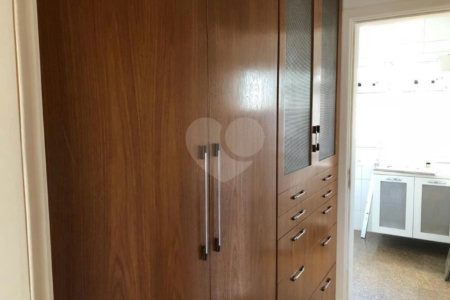Apartamento à venda com 3 suítes em Vila Suzana, São Paulo, SP