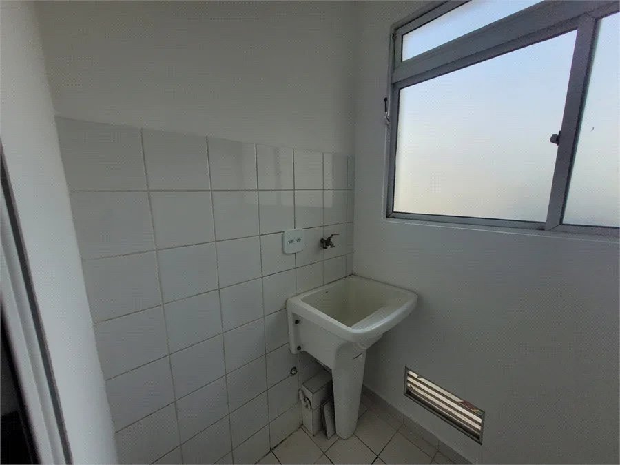 Apartamento à venda com 2 quartos em Vila Anastácio, São Paulo, SP