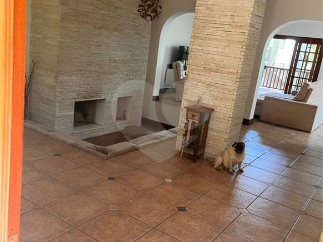 Casa à venda com 4 quartos, sendo 2 suítes,  em Roseira, Mairiporã, SP