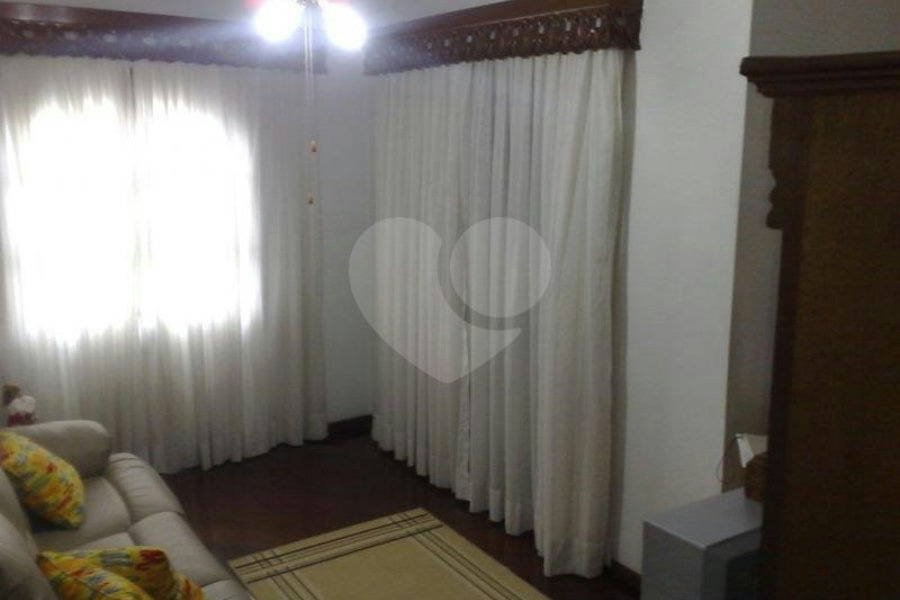 Sobrado à venda com 4 quartos, sendo 2 suítes, em Vila Guilherme, São Paulo, SP