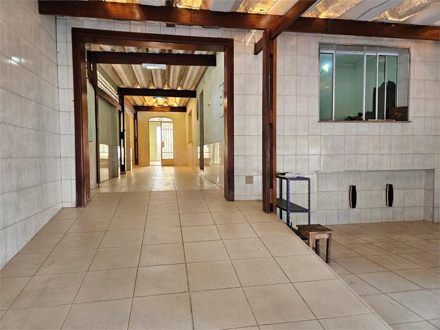 Casa à venda com 3 quartos, sendo 1 suíte, em Água Branca, São Paulo, SP