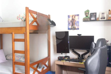 Sobrado à venda com 4 quartos, sendo 1 suíte, em Vila Jaguara, São Paulo, SP