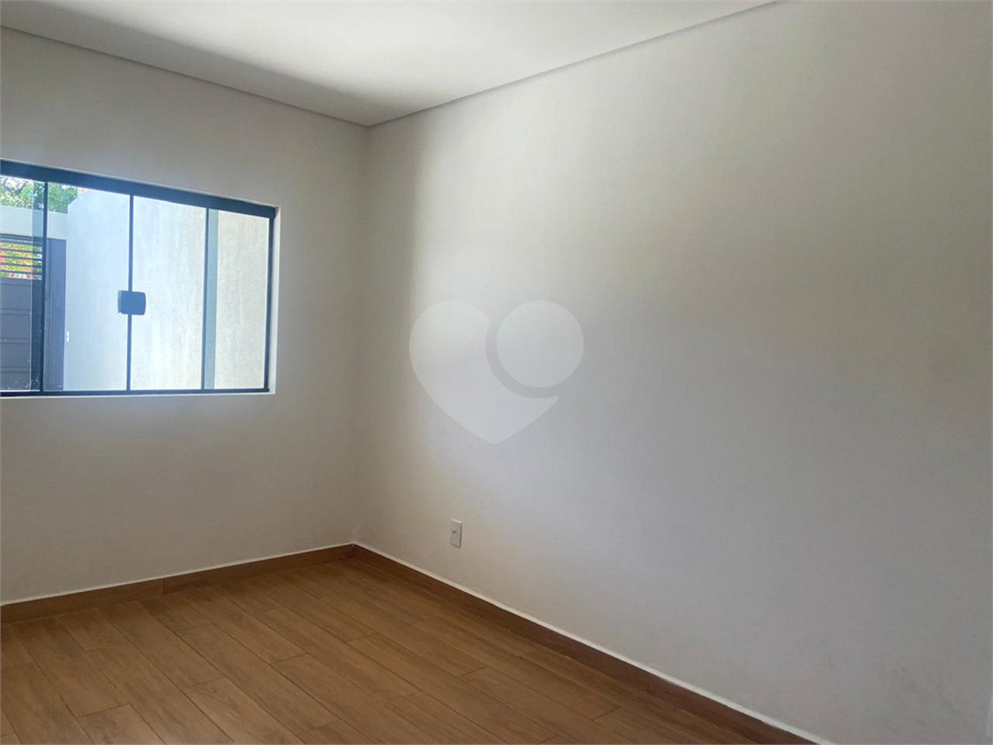 Casa à venda com 2 quartos, sendo 1 suíte, em Residencial Jardim Nathália, Sorocaba, SP