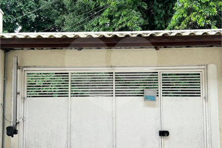 Sobrado à venda com 2 suítes em Jardim Rubi, Mogi das Cruzes, SP