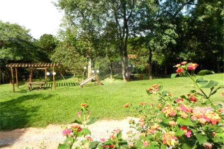 Casa à venda com 3 suítes no condomínio Golf Village, Carapicuíba - SP