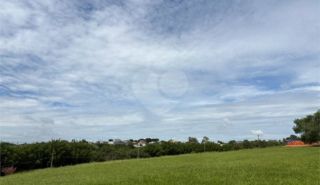 Terreno à venda no condomínio Village Saint Charbel, Araçoiaba da Serra - SP