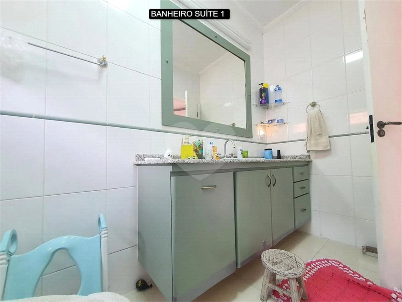 Casa à venda com 6 quartos, sendo 5 suítes, em Jardim São Bento, São Paulo, SP