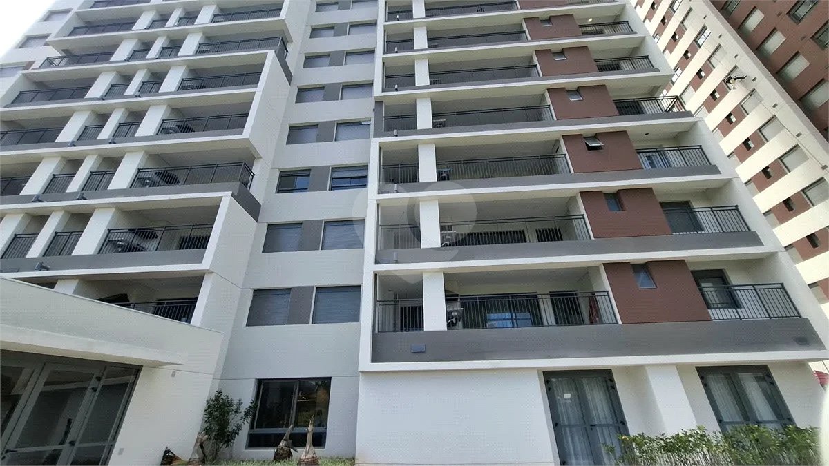 Apartamento à venda com 3 suítes em Vila Pirajussara, São Paulo, SP