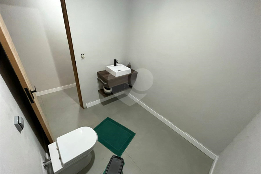 Sobrado à venda com 3 quartos em Jaraguá, São Paulo, SP