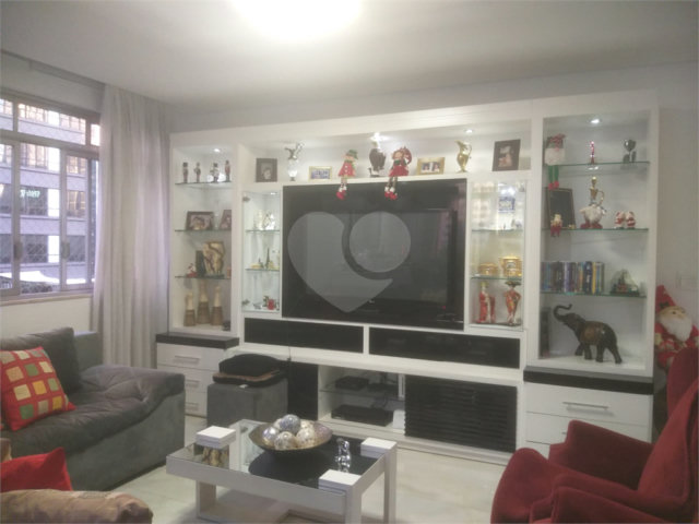 Apartamento à venda com 3 quartos, sendo 1 suíte,  em Paraíso, São Paulo, SP
