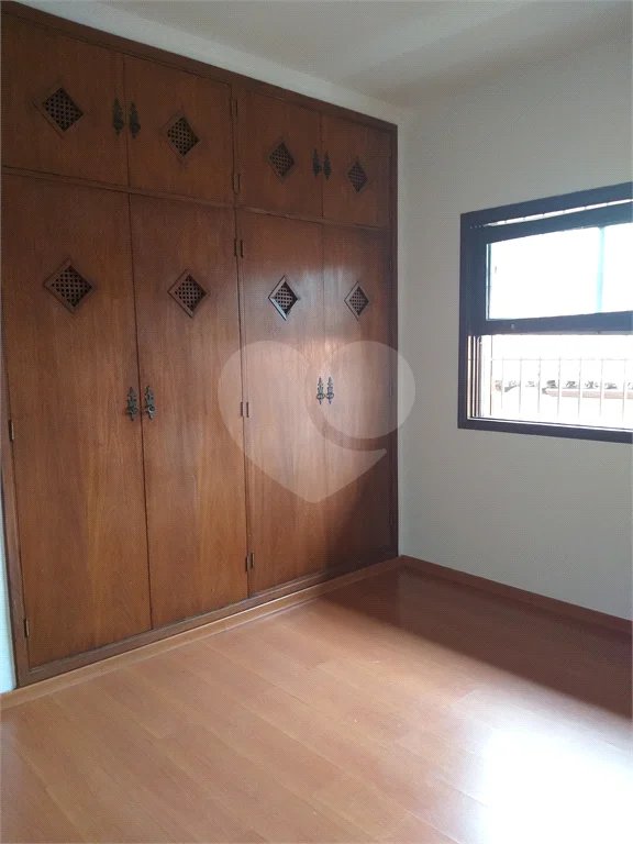 Casa à venda com 4 quartos, sendo 1 suíte,  no Centro, Vinhedo, SP