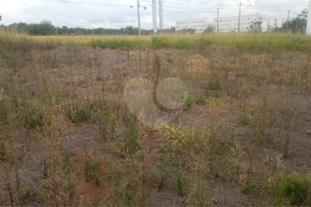 Lote no Jardim do Bosque, aceita financiamento ou aquisição de terreno e construção .
