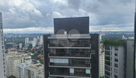 Apartamento à venda com 3 suítes em Sumarezinho, São Paulo, SP