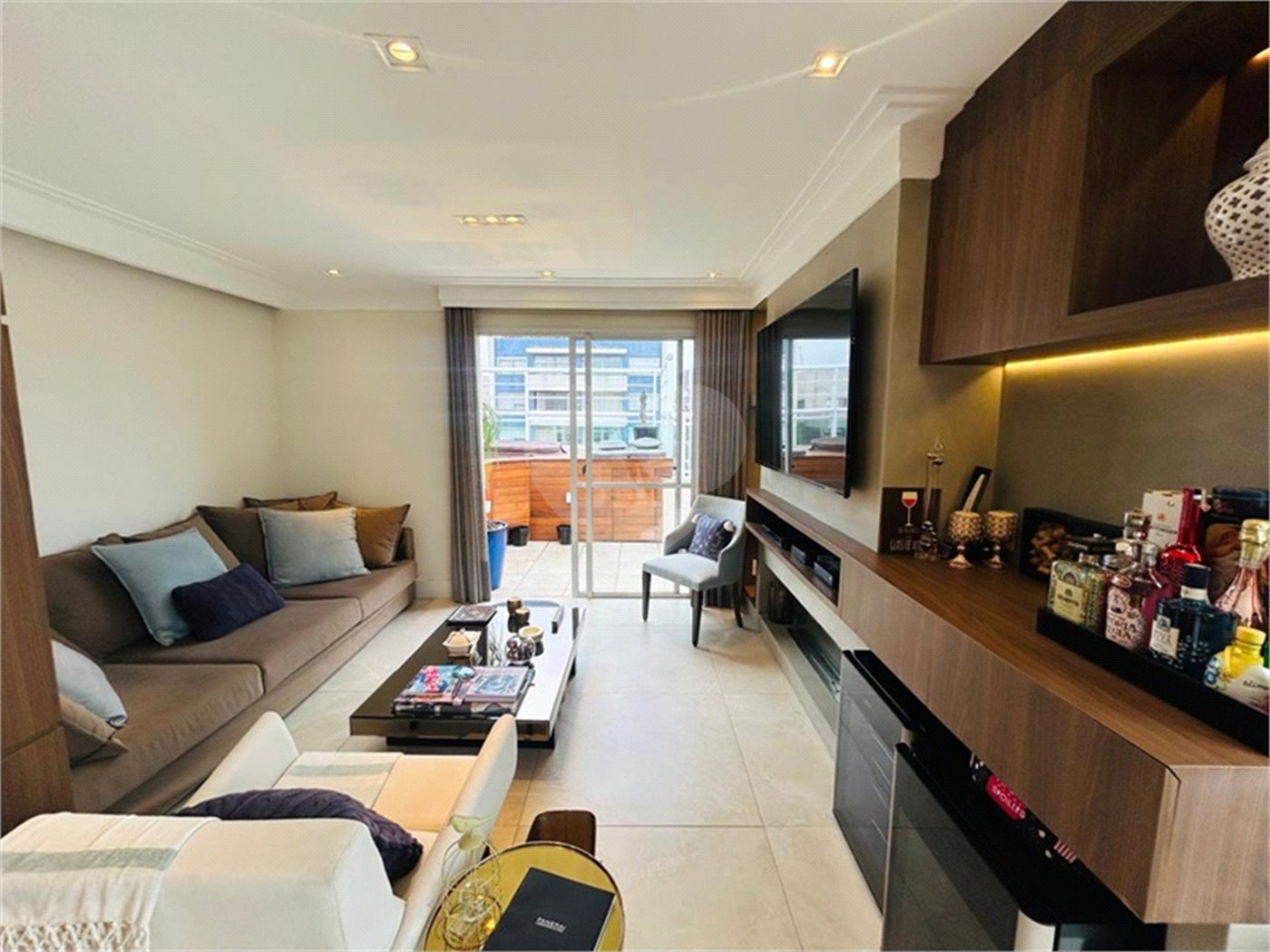Apartamento à venda com 2 quartos, sendo 1 suíte, em Santa Cecília, São Paulo, SP