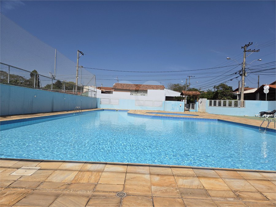 Casa à venda com 3 quartos, sendo 1 suíte, no condomínio Parque das Árvores, Sorocaba - SP
