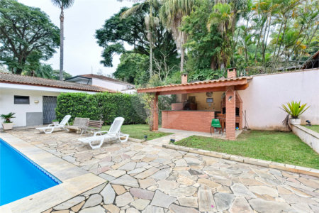 Casa à venda com 3 quartos, sendo 2 suítes, em Alto da Boa Vista, São Paulo, SP