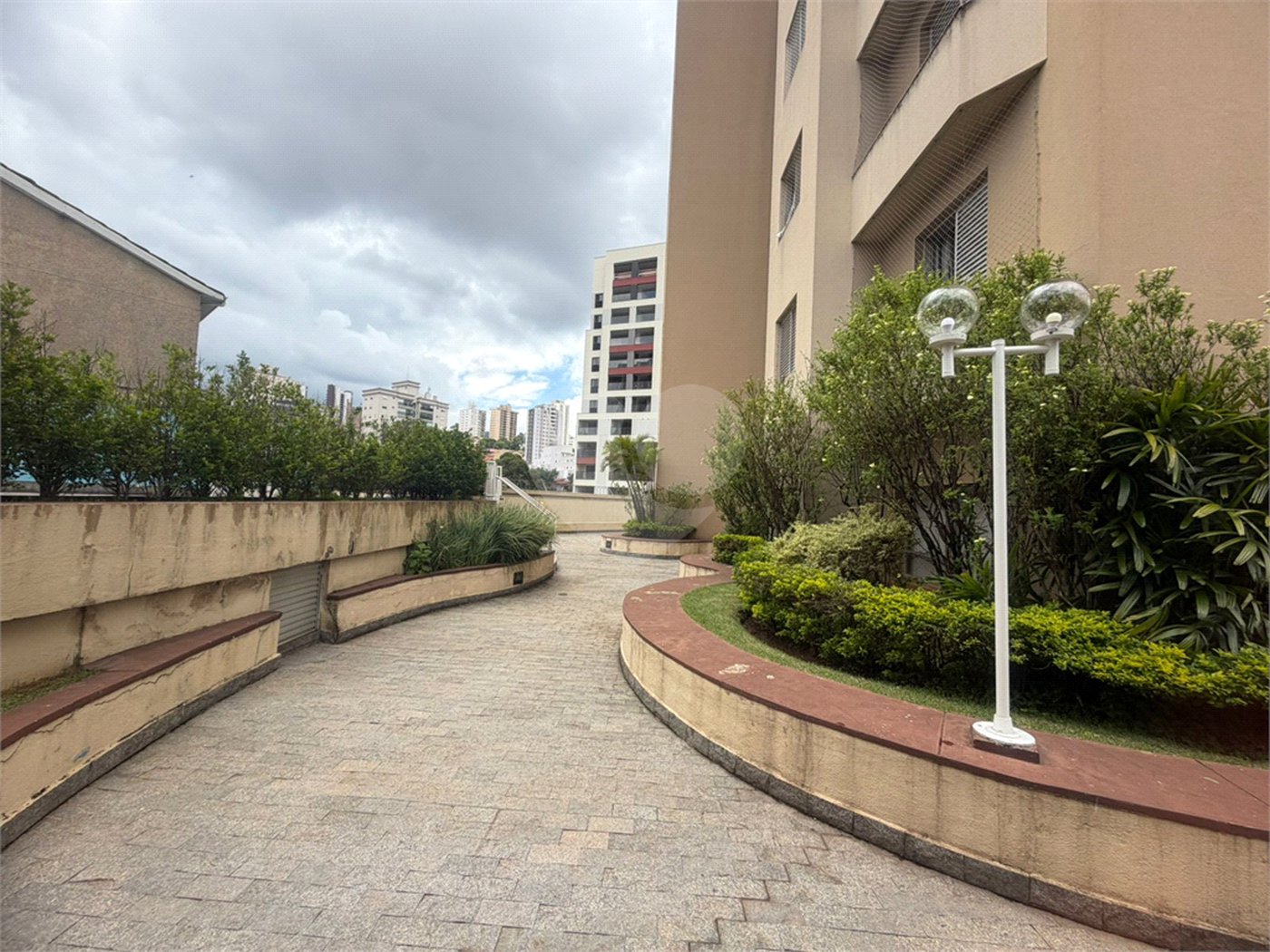 Apartamento à venda com 2 quartos, sendo 1 suíte,  em Vila Paulicéia, São Paulo, SP