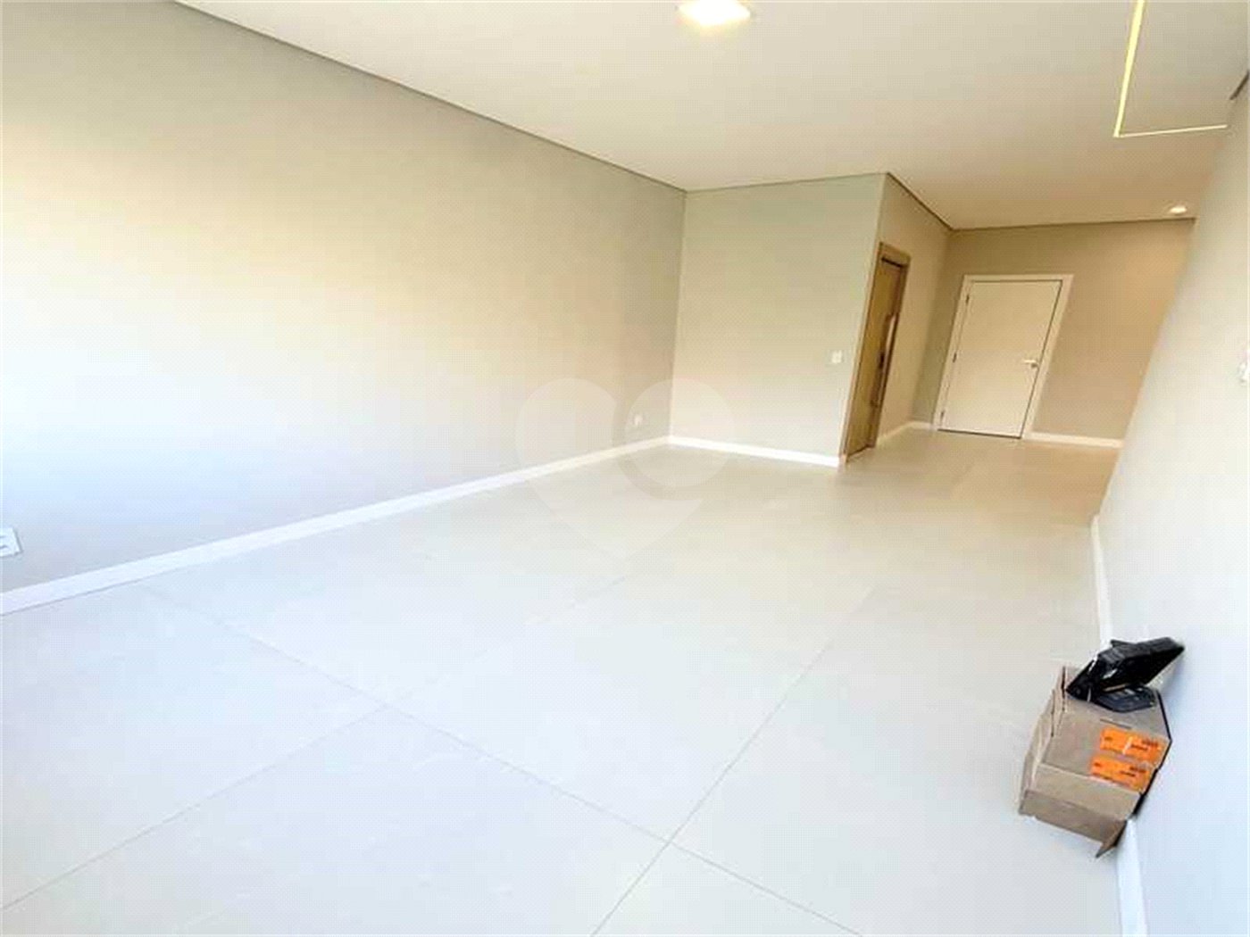 Apartamento à venda com 3 quartos, sendo 1 suíte, em Laranjeiras, Rio de Janeiro, RJ