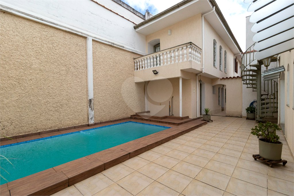 Casa à venda com 3 suítes em Mirandópolis, São Paulo, SP