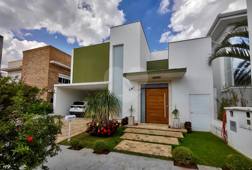 Casa à venda com 3 suítes no condomínio Aldeia da Mata, Votorantim - SP