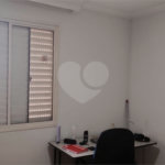 Apartamento à venda com 3 quartos, sendo 1 suíte,  em Campo Grande, São Paulo, SP