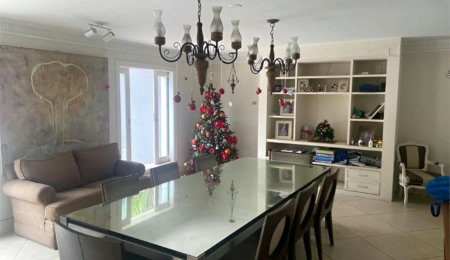 Casa à venda com 6 quartos, sendo 3 suítes,  em Jardim Guedala, São Paulo, SP