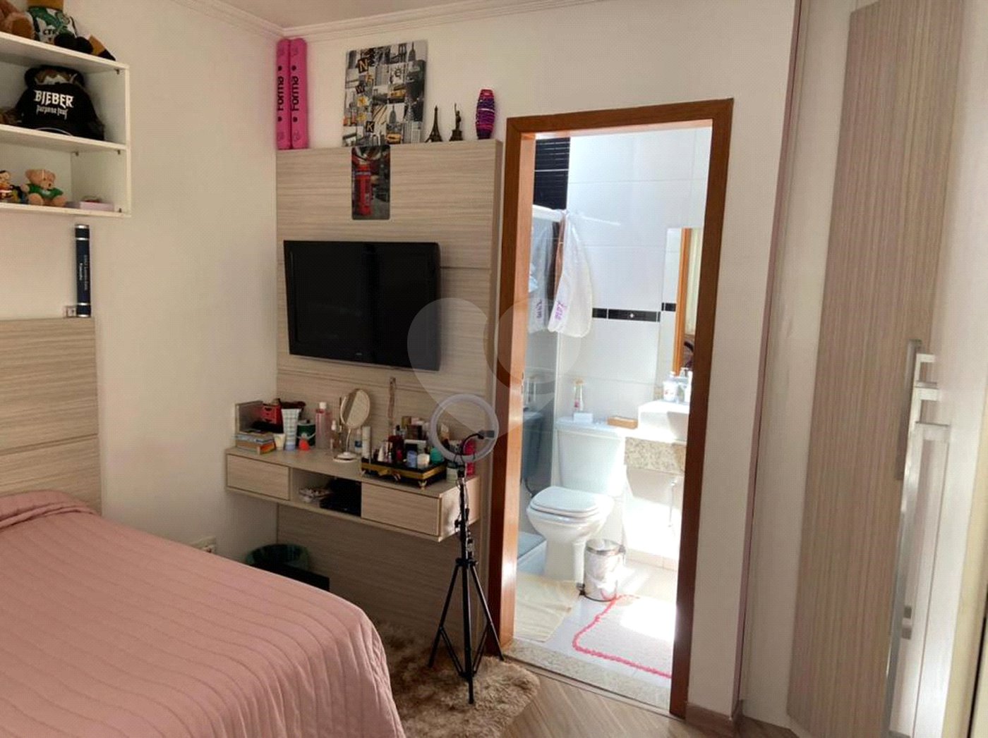 Sobrado à venda com 4 quartos, sendo 2 suítes, em Vila Alpina, Santo André, SP