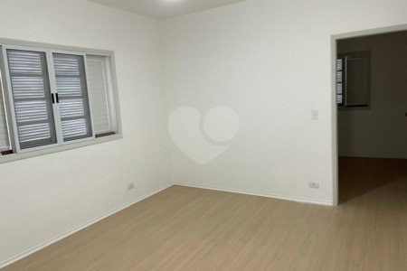 Sobrado à venda com 4 quartos, sendo 1 suíte, em Jardim Japão, São Paulo, SP