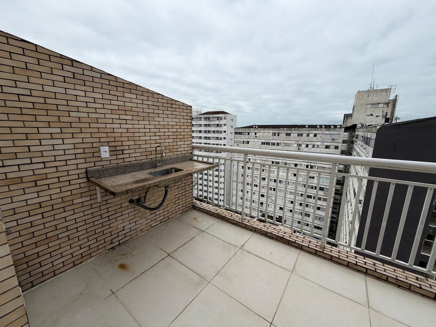 Cobertura com 2 dormitórios à venda, 98 m² por R$ 900.000,00 - José Menino - Santos/SP