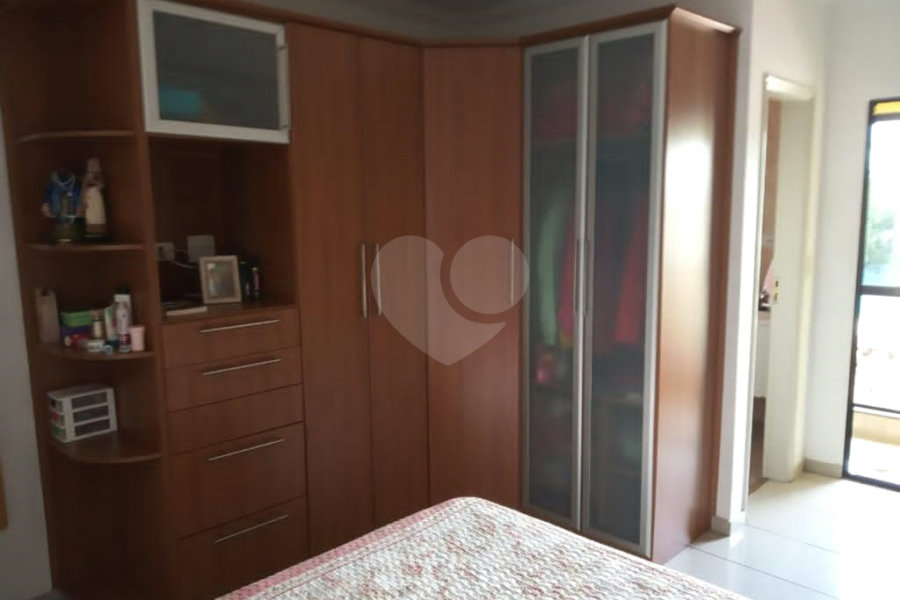 Sobrado à venda com 3 quartos, sendo 1 suíte,  em Vila Medeiros, São Paulo, SP