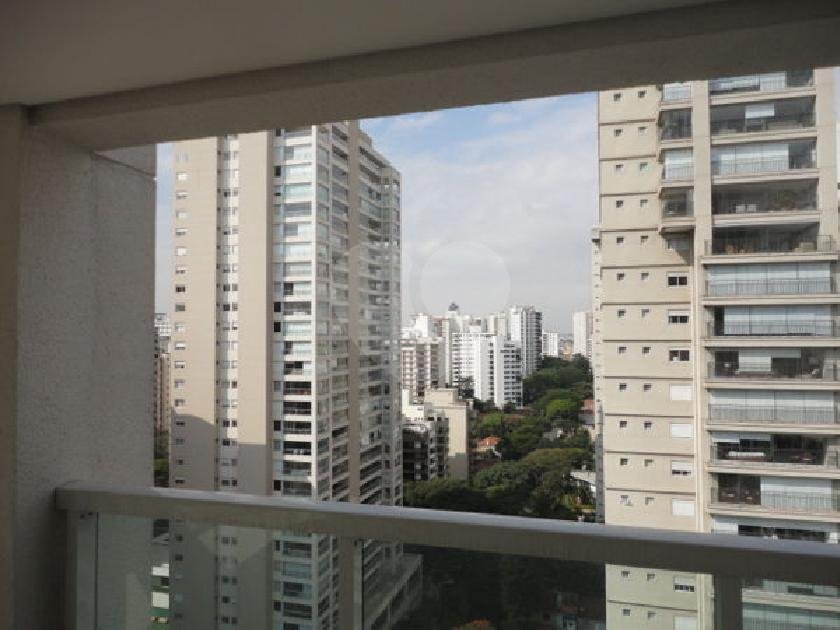 Apartamento à venda com 3 suítes em Campo Belo, São Paulo, SP