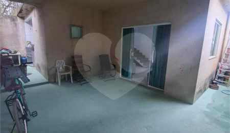 Casa à venda com 3 quartos, sendo 1 suíte,  em Santíssimo, Rio de Janeiro, RJ