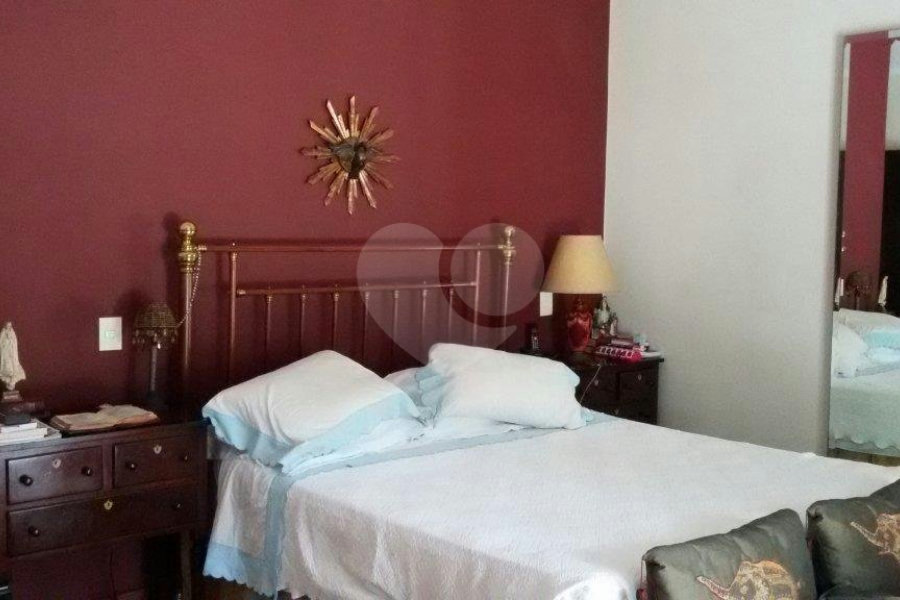 Casa à venda ou para alugar com 4 quartos, sendo 3 suítes, em Lapa, São Paulo, SP