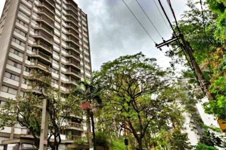 Apartamento à venda com 3 quartos, sendo 1 suíte, em Vila Andrade, São Paulo, SP