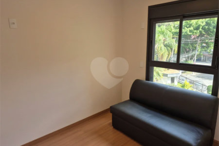 Apartamento à venda com 3 quartos, sendo 1 suíte, em Jardim São Paulo(zona Norte), São Paulo, SP