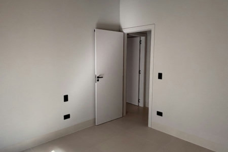 Casa à venda com 4 quartos, sendo 2 suítes, no condomínio Residencial Damha Belvedere, Presidente Prudente - SP