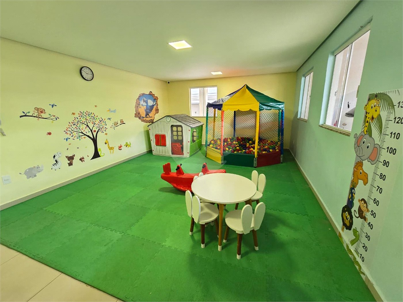Apartamento à venda com 3 quartos, sendo 1 suíte, no Centro, Itapetininga, SP