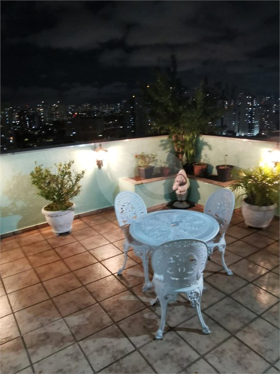 Cobertura à venda com 3 quartos em Vila Gumercindo, São Paulo, SP