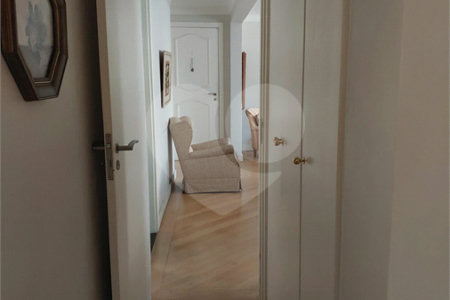 Apartamento à venda com 3 quartos, sendo 2 suítes,  em Cidade São Francisco, São Paulo, SP