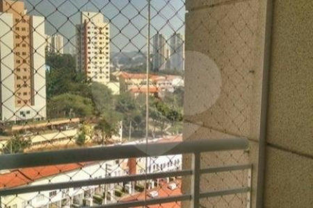 Apartamento à venda com 3 quartos, sendo 1 suíte,  em Jardim Ester Yolanda, São Paulo, SP
