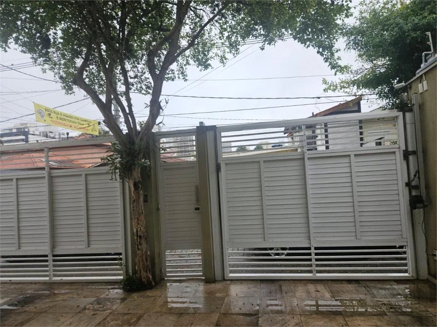Sobrado à venda com 4 quartos, sendo 2 suítes, em Brooklin Paulista, São Paulo, SP