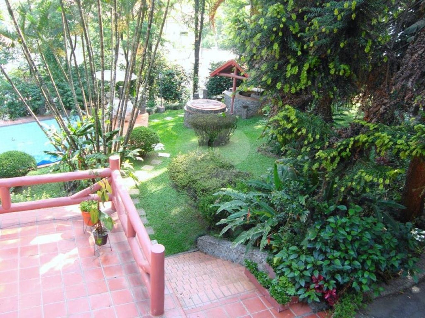 Casa à venda com 3 quartos, sendo 2 suítes, no condomínio Jardim Ibiratiba, São Paulo - SP