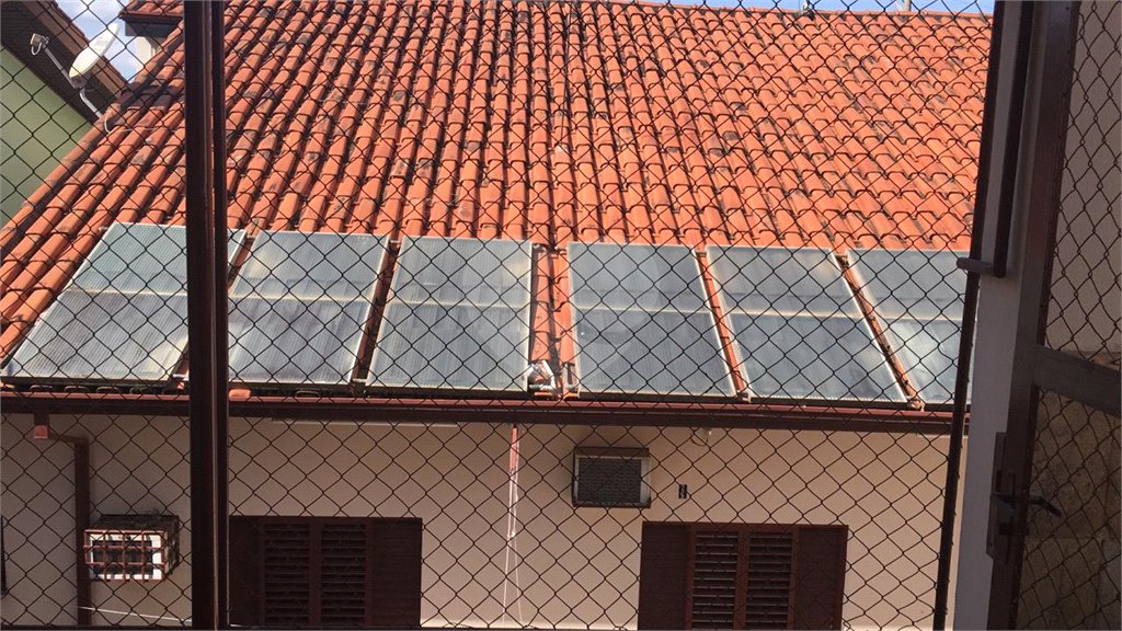 Sobrado à venda com 6 quartos, sendo 3 suítes, em Jardim Refúgio, Sorocaba, SP